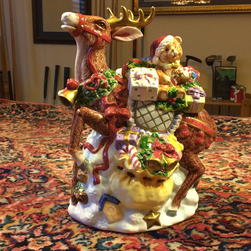 Xmas Deer with Santa’s toy bag on back